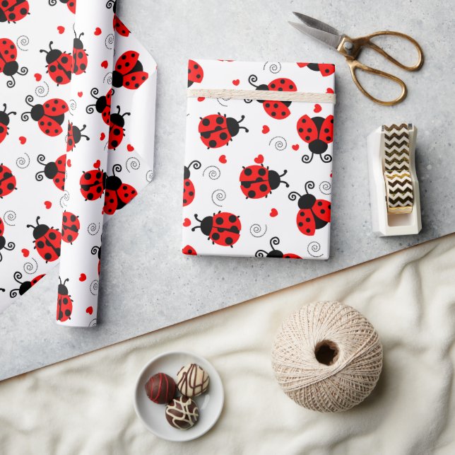 Papier Cadeau Papier d'emballage du motif Ladybug mignon (Artisanat)