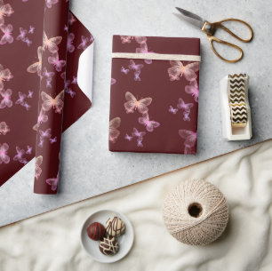 Papier Cadeau Papillons iridescents sur fond bordeaux