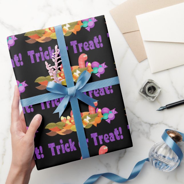 Papier Cadeau Parties scintillant violette avec Trick de vers ou (Cadeaux)