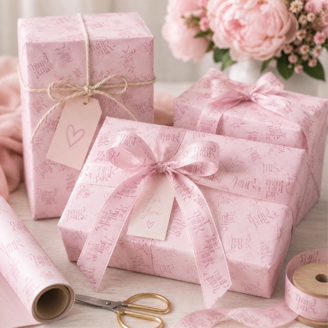 Papier Cadeau Pensez Motif Monogramme Aquarelle Rose  (Créateur téléchargé)