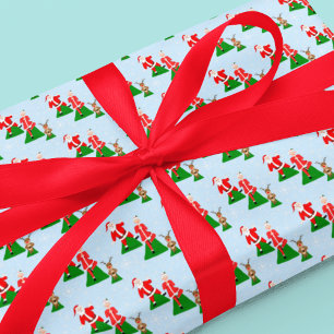 Papier Cadeau Père Noël essayant de faire du yoga avec le motif