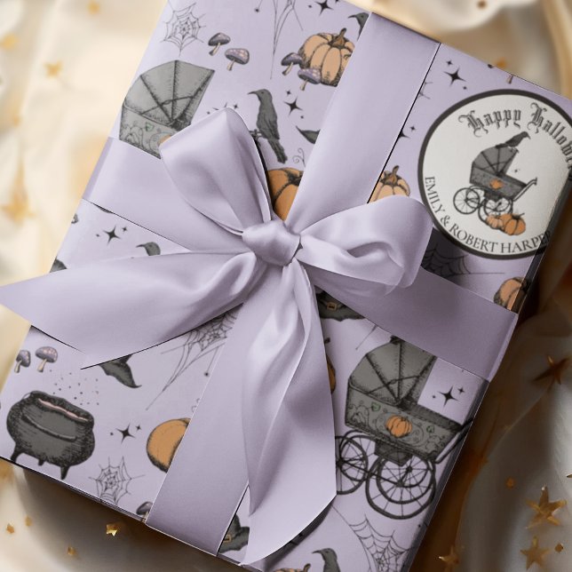Papier Cadeau Porte-bébé mauve Goth personnalisé Halloween (Victorian Baby Carriages, Pumpkins, Witch Hats, Crows, Spiderwebs and Tiny Mushrooms. Custom Texts. )