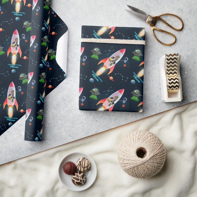 Papier Cadeau Quatre grands avec photos | 4e anniversaire Space  (Artisanat)
