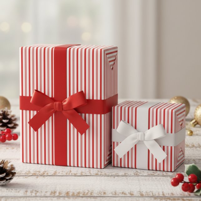 Papier Cadeau Red and White Candy Cane Pinstripe Pattern (Cute Red and White Candy Cane Pinstripe Pattern for Christmas. Modern Thin Red Stripes for Chic Xmas)