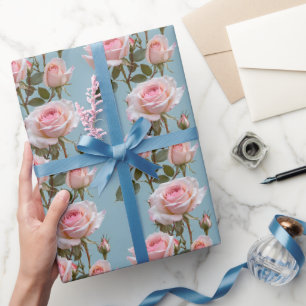 Papier Cadeau Roses roses pastel sur un fond bleu ciel doux
