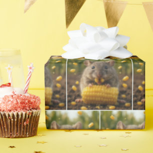 Papier Cadeau Souris profitant d'un épi de maïs