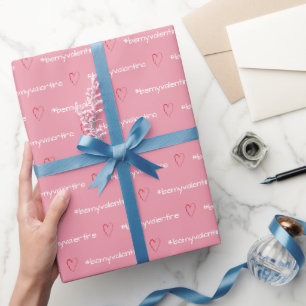 Papier Cadeau Soyez Mon Valentine Minimal Coeurs Rose Monogramme