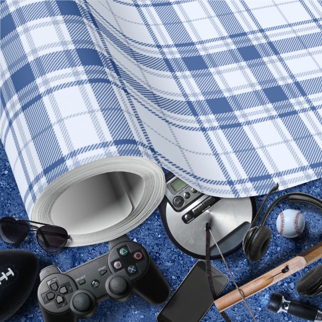 Papier Cadeau Tartan - Vibrant bleu pastel à bleu marine (Tartan - Vibrant Pastel blue to Navy Blue Wrapping Paper by Leapfroglisics Shop)