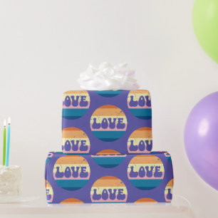 Papier Cadeau Typographie D'Amour Rétro Sur Les Rayures De Couch