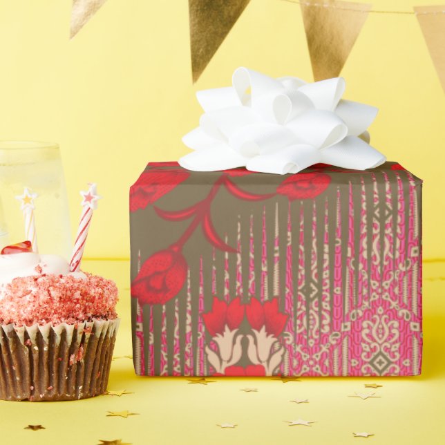Papier Cadeau un motif à croix avec fleurs rouges et vignes (Fête d'anniversaire)