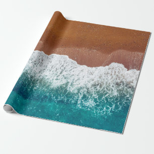 Papier Cadeau Vague d'océan sur une plage de sable, vue arrière 
