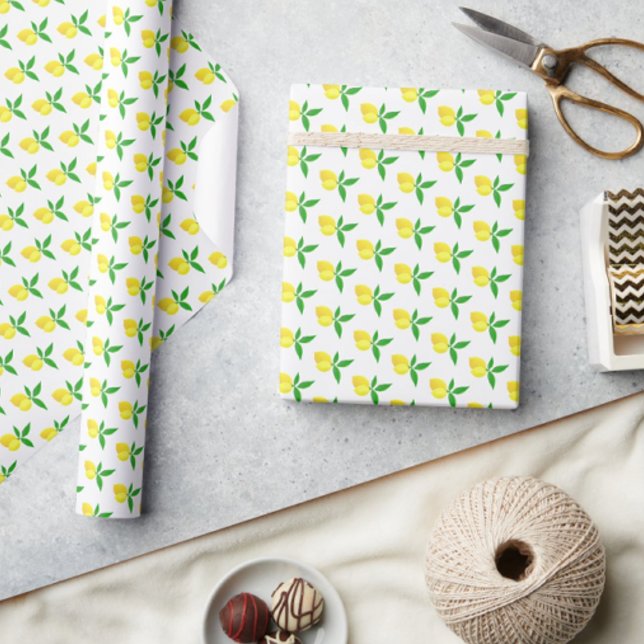 Papier Cadeau Yellow Lemons Green Leaves White Background (Springtime fresh!)