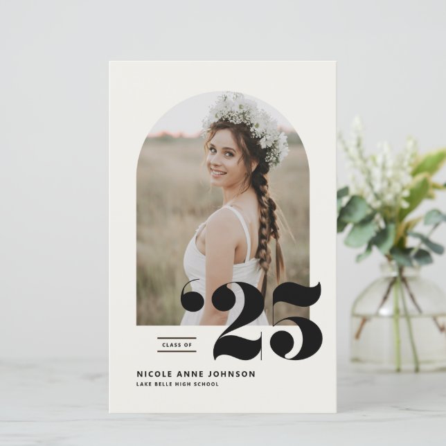 Papier Classe Boho de 2025 Arch Photo Invitation (Debout devant)