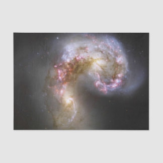 Papier de soie de soie de galaxies d'antennes