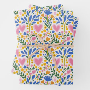 Papier d'enveloppement de coeur et de fleurs