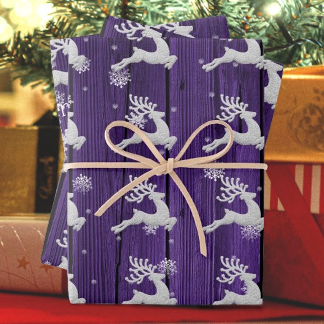 Papier d'enveloppement de rennes de Noël violet ru (Purple Rustic Christmas Reindeer Wrapping Paper)