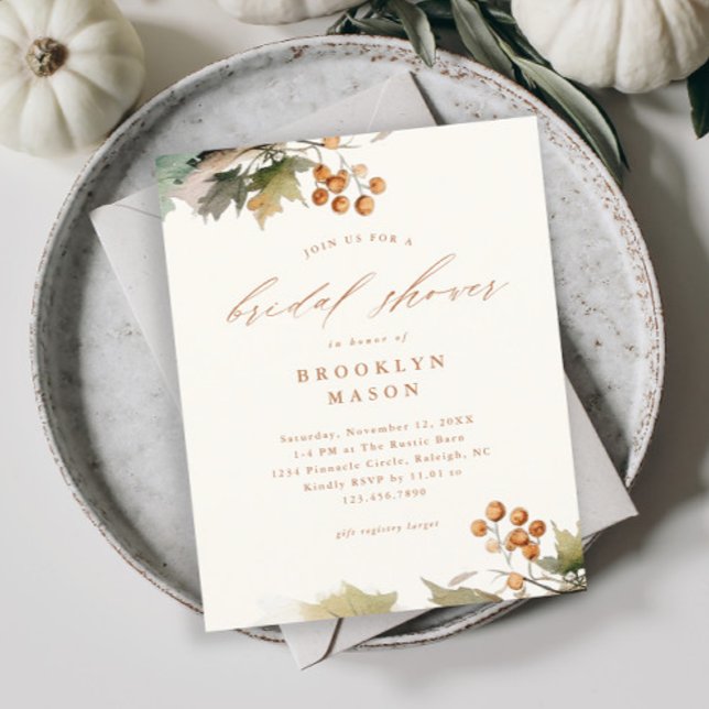 Papier Invitation Rustique Automne Budget Douche nuptiale (Rustic fall greenery bridal shower invitations.)