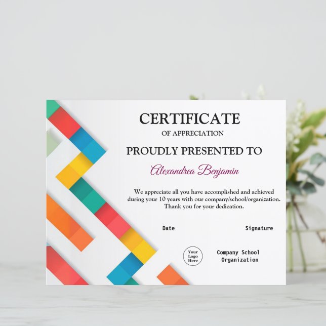 Papier Logo rouge or Apprécier la réussite (Debout devant)