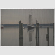 Eaux tranquilles - Bateau sur la page de découpage