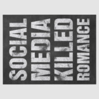 Les médias sociaux ont tué la romance