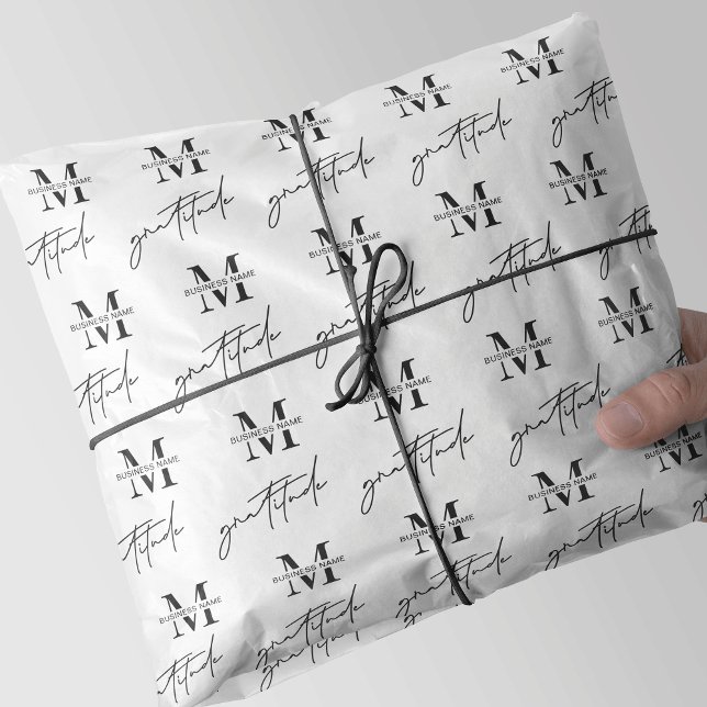 Papier Mousseline Motif de logo de Monogramme d'entreprise minimalis (Trendy black and white business tissue paper with your monogram and script 'gratitude' text pattern)
