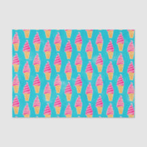 Motif mou de cornets de crème glacée de fraise