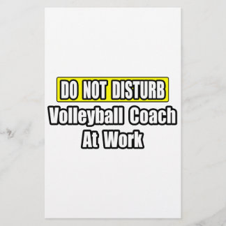 Papier Ne Dérangez Pas...Un Entraîneur De Volley-Ball Au 