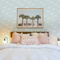 Ciel plein de nuages doux et d'étoiles