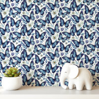 Papillons bleus et fleurs sauvages