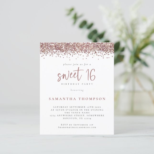 Papier Rose Budget Parties scintillant or Sweet 16 Invita (Debout devant)