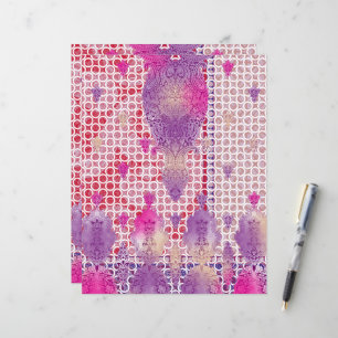 Papier un motif avec un fond violet et des points
