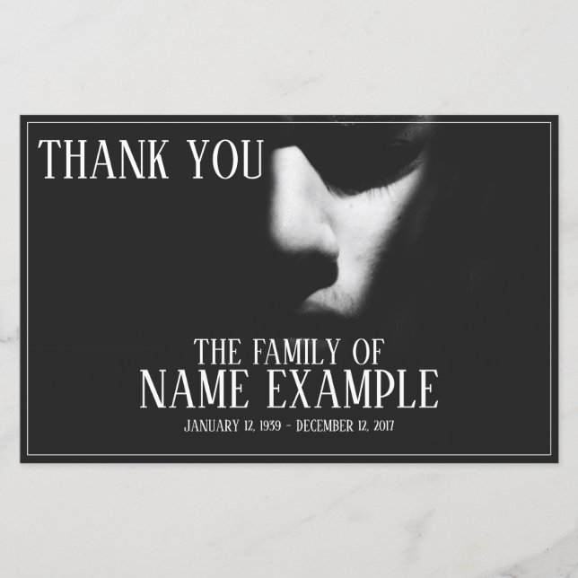 Papier Un visage endormi à mi-ombre (Devant)