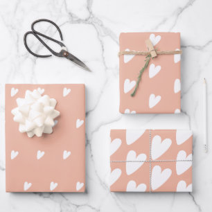 Papierblätter aus weißem und rosafarbenem Herzen Geschenkpapier Set
