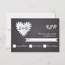 Papierherz auf Kalkboard & Monogramm Hochzeit RSVP