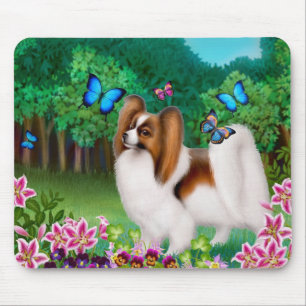 Papillon Hund im Garten Mousepad