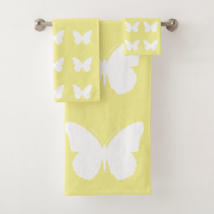 Papillons blancs sur le jaune de beurre