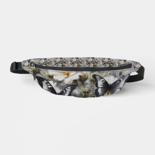 Papillons Noirs Et Blancs Sur Des Fleurs Blanches,