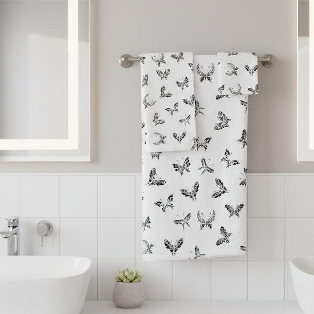 Papillons Tribal Serviette de bain Ensemble de tro (Set of 3 black and white butterfly themed bathroom towels.)