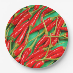 Paprikaschoten mit rotem Chili Pappteller