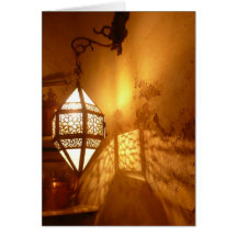 Par la lumière de la lanterne