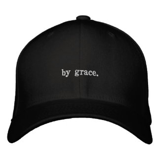 Par le casquette de grâce
