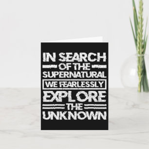 Paranormaler Ermittler auf der Suche nach dem Über Karte