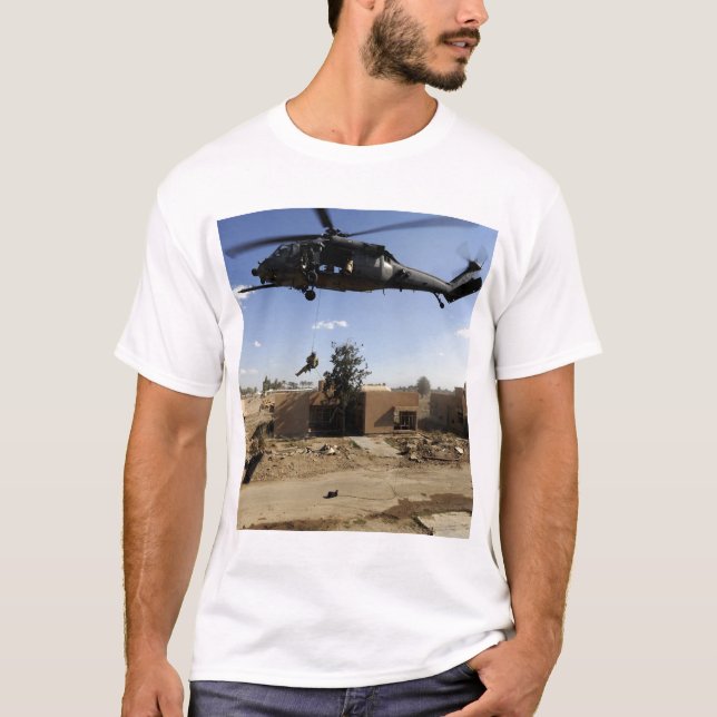 Parareskueman-Rappel aus einem HH-60 2 T-Shirt (Vorderseite)
