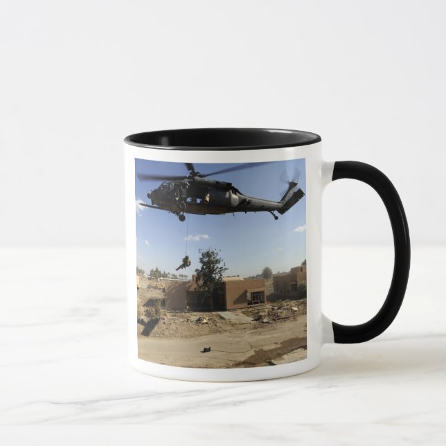 Parareskueman-Rappel aus einem HH-60 2 Tasse (Rechts)