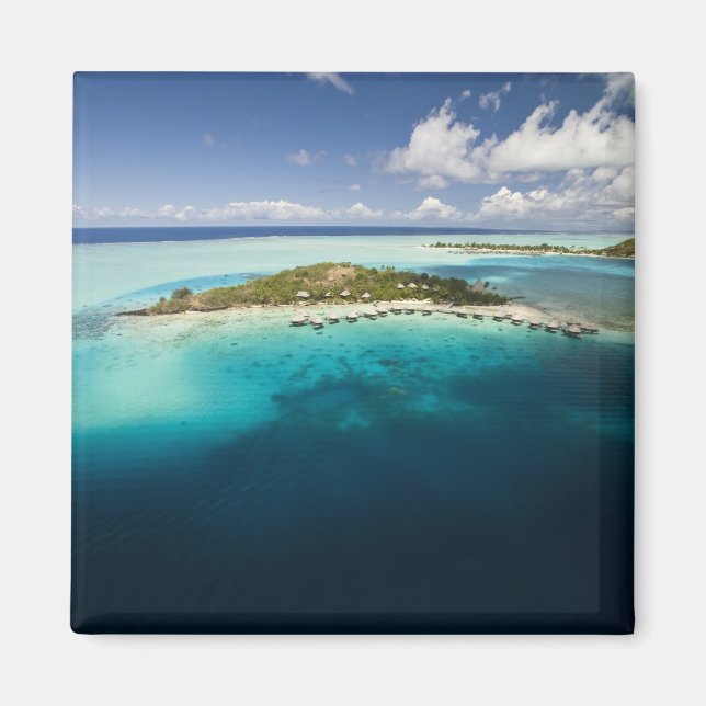 Parasailing über der schönen Lagune von Bora Magnet (Vorne)