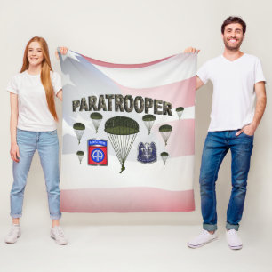 Paratrooper, 82. Im Flugzeug Fleecedecke