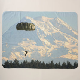 PARATROOPER IN DEN BERGEN SHERPADECKE
