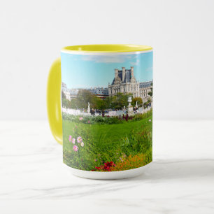 Paris. Frankreich. Louvre Tasse