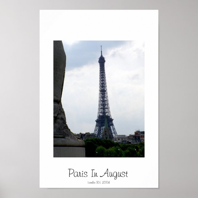 Paris im August Poster (Vorne)