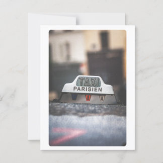 Parisien Taxi im Regen Postkarte